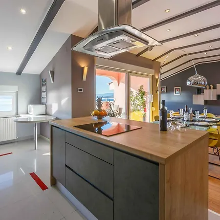 Apartment In 5597